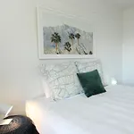 1 - Delightfully Fresh, Private Home Close To Town