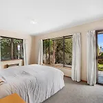 Sycamore Place - Wanaka Holiday Home