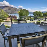 Lakeside Apartments