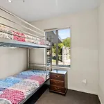 Hikuwai Family Retreat - Albert Town Holiday Home