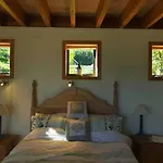 Stunning Scandi Style Room Overlooking Lake Wanaka
