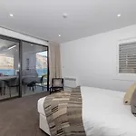 Spinnaker Apartment 5 - Christchurch Holiday Homes