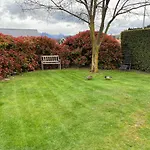 1 - Delightfully Fresh, Private Home Close To Town