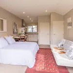 Private, Tasteful Studio- Min Two-Night Stay
