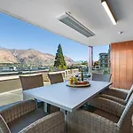 Winona Of Wanaka - Luxury Lakefront Apartment