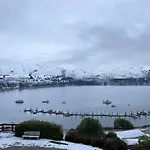 Lakeview Motel