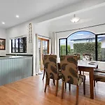 Kokomea House - Wanaka Holiday Home