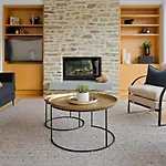 Genoa - Sleeps 6 - Lakefront Apartment