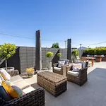 Prime Location On Warren St - 3 Bedroom Town House