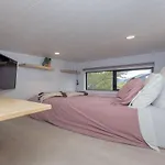 Tiny House With Mountain Views, Indoor And Outdoor Fire, Private Courtyard Garden