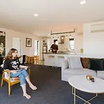 4 - Charming Space, Just A Stone Throw From Central Wanaka
