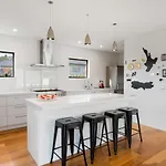 Casa Central - Wanaka Holiday Home