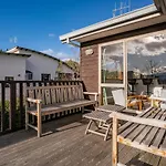 Scaife Place Lodge - Wanaka Holiday Home