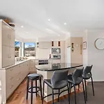 Stonebrook - Wanaka Holiday Home
