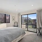 Stonebrook - Wanaka Holiday Home