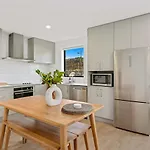 Wanaka Wonder - Wanaka Holiday Home