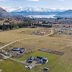 Wanaka Mountain View