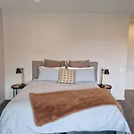 Guest House On Sapphire