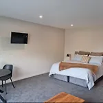 Guest House On Sapphire