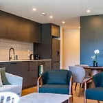 Majestic Mountain-View Retreat