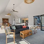 Wanaka Adventure Retreat