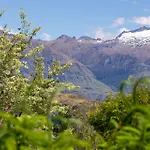 Terrific Views On Totara