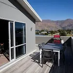 Allenby Mt Iron Edge 2 Bedroom Upstairs
