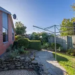 Mt Iron Century Cottage