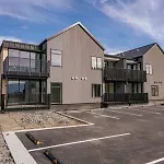 Alps Serenity Retreat - Wanaka