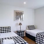 Noir North Retreat