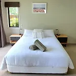 Private Guest Room - No Kitchen