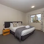 Meadowstone Executive Villa Close To Lake Wanaka
