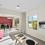 Renovated Wanaka Classic With Lake Views