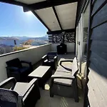 Renovated Wanaka Classic With Lake Views