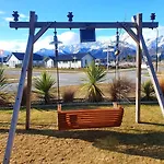 Hawea Heaven: Superking Beds + Hot Tub + Mountain