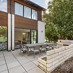 Wanaka Walnut Lodge