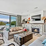 Pembroke - Luxury 1 Bedroom Apartment