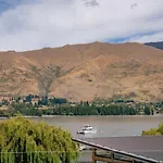 Lakefront Premier