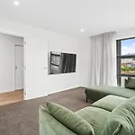 Scenic Riverslea - Wanaka Holiday Home