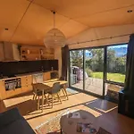 Peninsula Bay Guest House