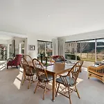 Tranquil On Ribbonwood - Wanaka Holiday Home