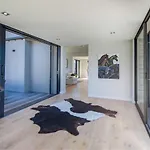 Infinity Drive - Hot Tub - Lake Views - Release Nz
