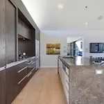 Infinity Drive - Hot Tub - Lake Views - Release Nz