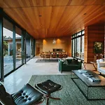 Aurum - Sleeps 6 - Stunning Lake Views