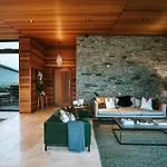 Aurum - Sleeps 6 - Stunning Lake Views