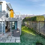 Central Luxury Apartment 114