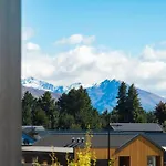 Luxurious New 2 Bed 2 Bath Apartment In Wanaka