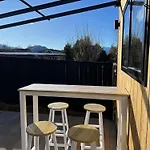 Mountain Cabin - Central, Cosy And Cute With Views