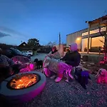 Alpine Chalet - Views, Fire-Pit, Central, Cosy