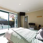 Private Guesthouse In Wanaka